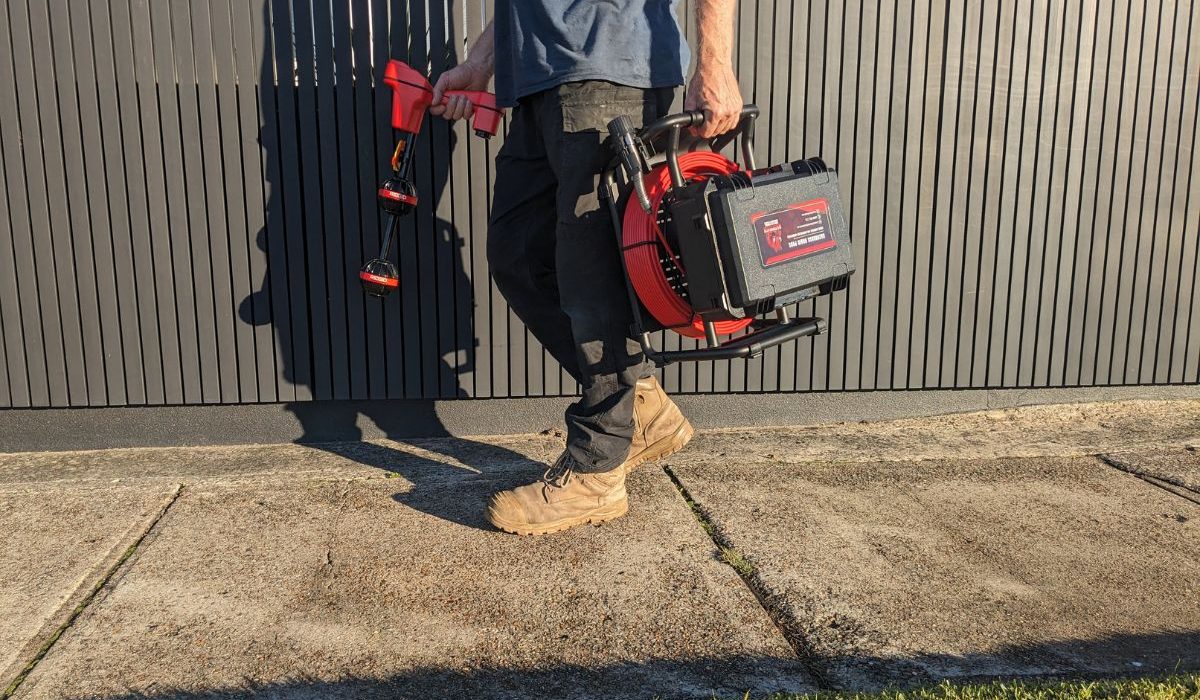 Razorback Drain Camera paired with RIDGID NaviTrack Scout Locator (1)